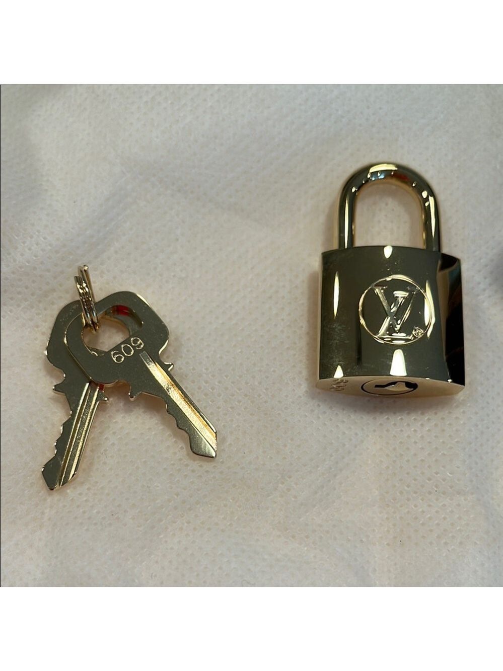 Louis Vuitton Shiny Gold Lock and Key Set #609 - Picture 2 of 12
